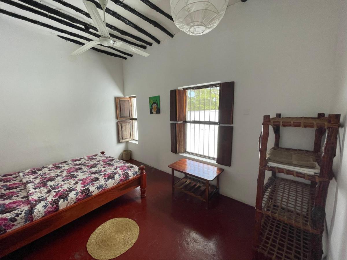 Отель Zava House Stone Town Занзибар Экстерьер фото
